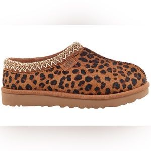 UGG - Tasman Slipper - Leopard - Women's size 8